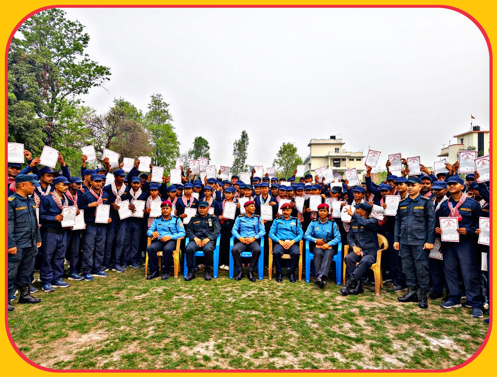 निर्वाचन शान्तिपूर्ण बनाउन खटिएका प्रहरीलाई एसपी पाठकको सम्मान, प्रदान गरियो प्रशंसापत्र