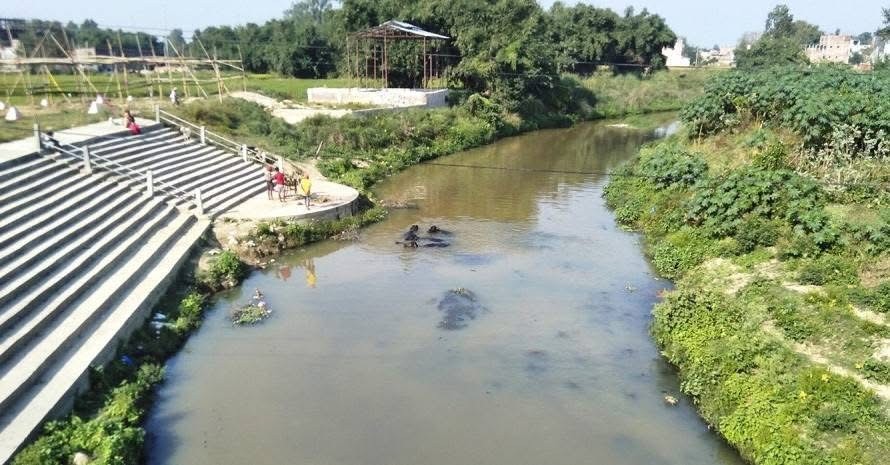 सिर्सियामा विष मिसाउने उद्योगमाथि सरकार कडा, मापदण्ड उल्लंघन गर्नेलाई कारबाही