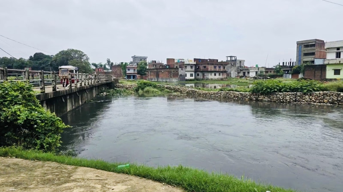 सिरिसिया नदीमा बाढीको जोखिम, नदी किनारका बासिन्दालाई सावधानी अपनाउन आग्रह