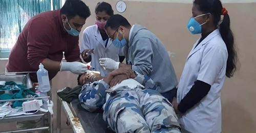 बालुवा तस्करी रोक्न गएका सशस्त्र प्रहरीको टोली माथि भारतीयद्वारा आक्रमण