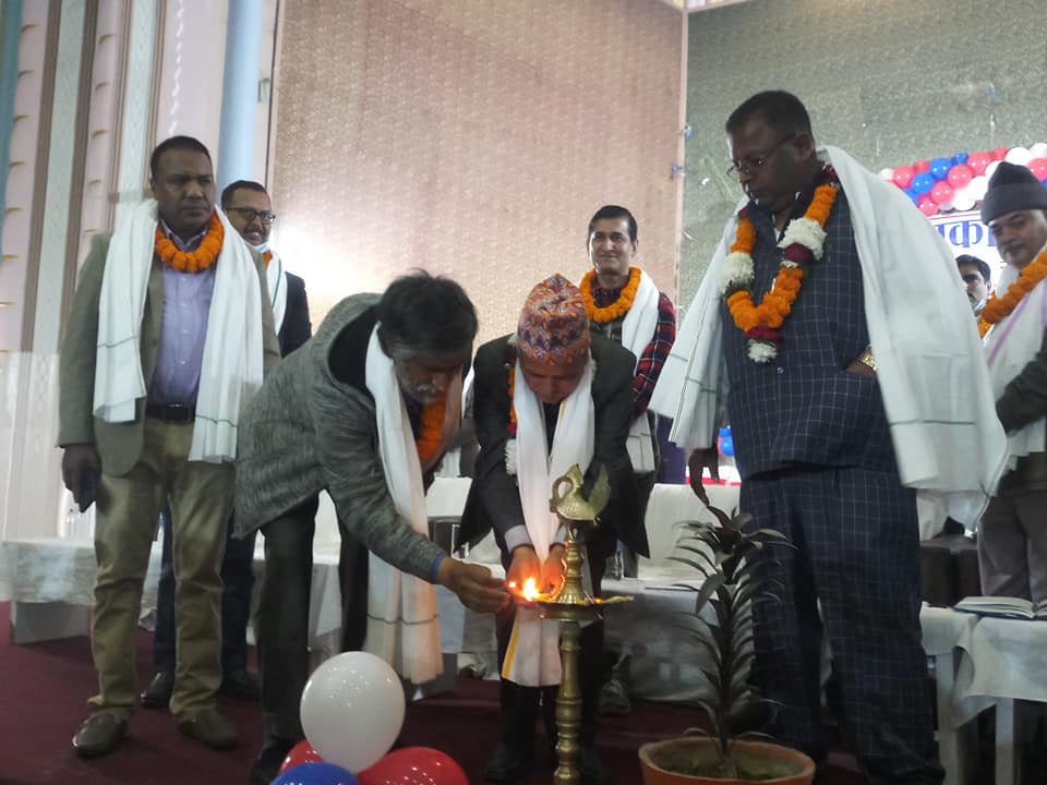 नेपाल पत्रकार महासंघ प्रदेश २ को सधारण सभा सम्पन्न,  ७ जिल्लाका अध्यक्षद्वारा बिरोध , झा र नेपाल नगद २५हजार सहित सम्मानित