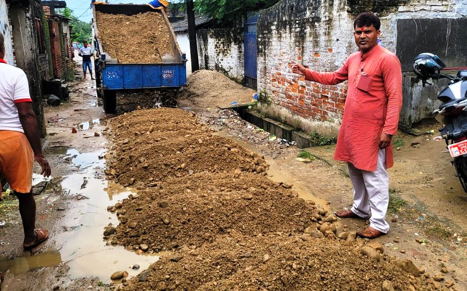 एमाले युवा नेता गुप्ताको व्यक्तिगत खर्चबाट बहुअरीमा बाटो मर्मत
