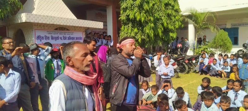 एनसिई नेपाल पर्साको आयोजनामा रामनगरीमा सचेतनामुलक सडक नाटक सम्पन्न