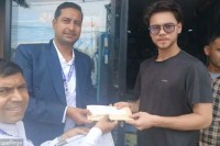 अब लाइन बस्नुपर्ने झन्झट अन्त्य: हेटौंडामा हुलाकमार्फत् घरमै राहदानी सेवा सुरु, सेवाग्राहीलाई ठूलो राहत