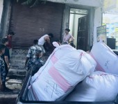 सशस्त्र प्रहरी द्वारा छापा ७ लाख बराबरको कपडा बरामद, डिएसपी भण्डारीको नेतृत्वमा तस्करी नियन्त्रण अभियान तीव्र