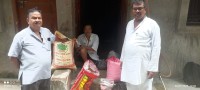 उपकार सेवा नेपाल द्वारा अपाङ्ग व्यक्तिलाई खाद्यान्न सामग्री सहयोग