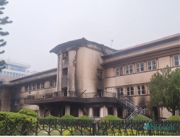 प्रतिनिधि सभा विघटनविरूद्ध सर्वोच्च अदालतमा रिट 
