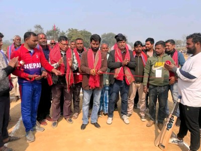 सखुवाप्रसौनीमा टी– २० क्रिकेटको टुर्नामेन्ट सुरु अध्यक्ष यादव द्वारा उद्घाटन