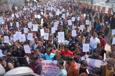 काठमाडौँ महानगरपालिकाका मेयर बालेन विरुद्ध:कवाडी व्यवसायीहरू आन्दोलित