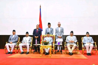तीन मन्त्रीले सपथ लिए, सत्ताबाट आउट भयो नेपाली कांग्रेस