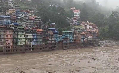 सिक्किममा ताल फुटेर आएको बाढीमा परि १४ जनाको ज्यान गयो, सेनाका २२ जवानसहित १ सय २ जना बेपत्ता