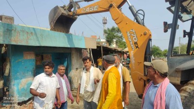 बाराको फेटा गाउँपालिकामा अतिक्रमण जग्गा खाली गराउने कार्य शुरु