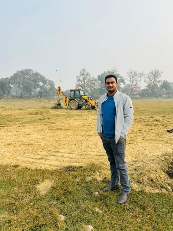 बिरगंज वडा नं १० का वडा अध्यक्ष सुशील कुमार कानु द्वारा खेलकुद मैदान को मर्मत