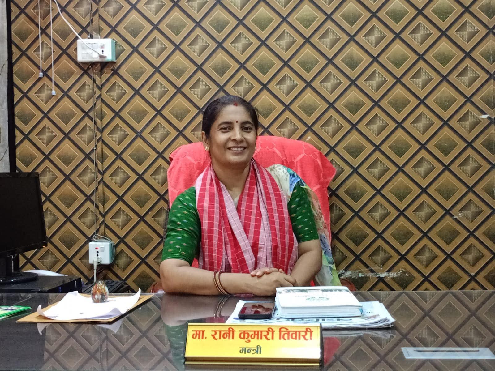 मोबाइल लिए परीक्षा केन्द्र छिरे जफत मात्र होइन, सिधै नष्ट! एसइईमा कडाइको चेतावनी