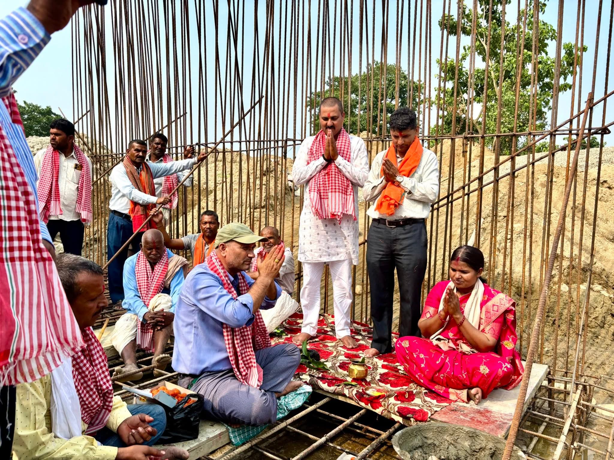 पूर्व मन्त्री ज्वाला कुमारी साह द्वारा बरवामा इमृति नदी पुलको शिलान्यास, विकासको नयाँ आशा जाग्यो