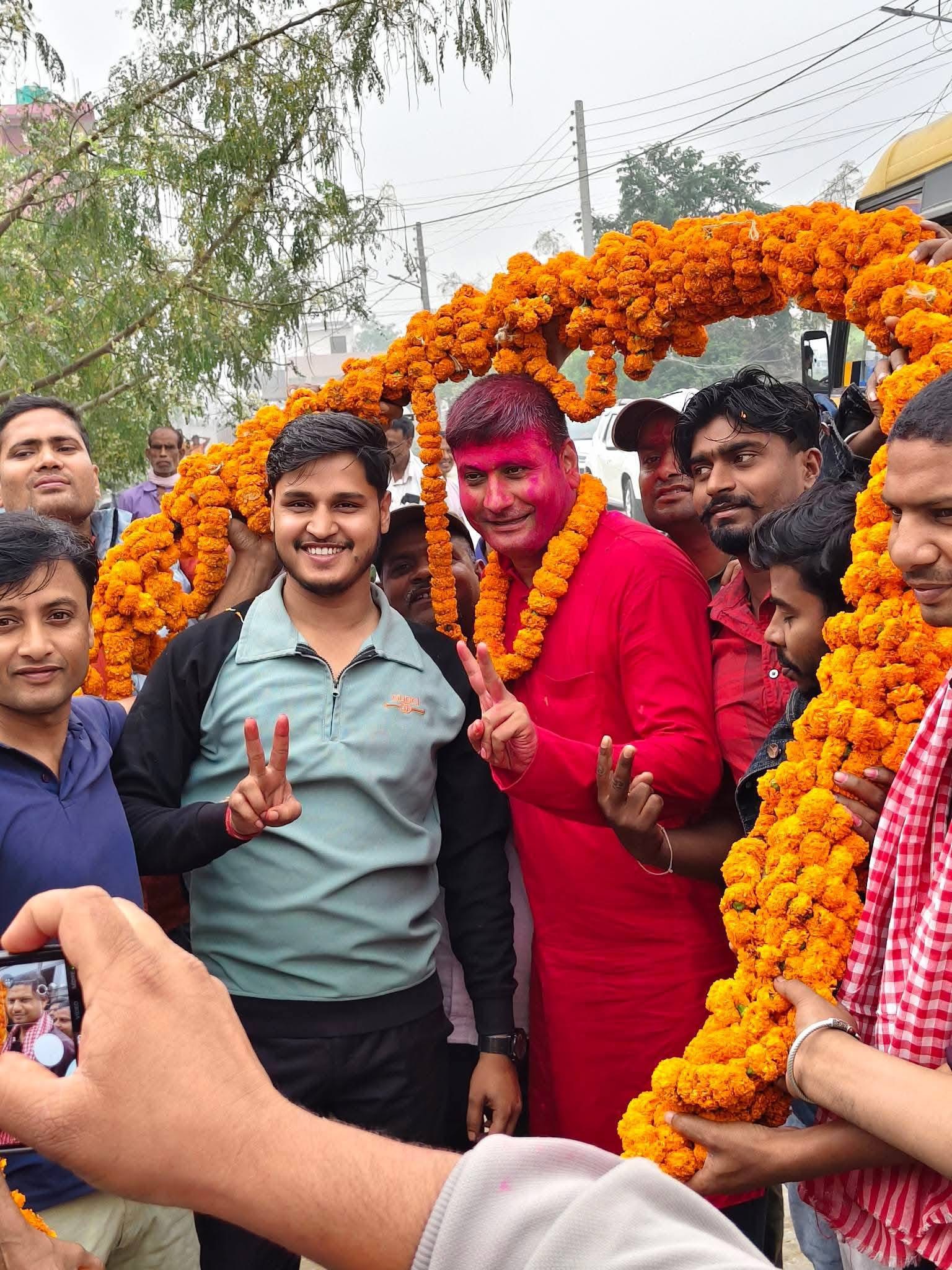 पर्सा–१ मा जितेपछि हरि पन्तको शक्ति प्रदर्शन: वीरगञ्ज–१५ लक्षमाणवा ५१ केजीको मालासहित भव्य स्वागत