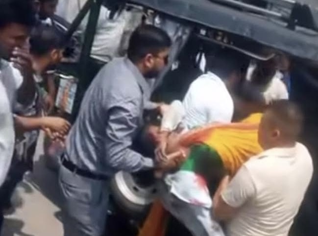 वीरगञ्जमा निर्माणाधीन भवनबाट बाल खस्दा महिला मजदुर गम्भीर घाइते